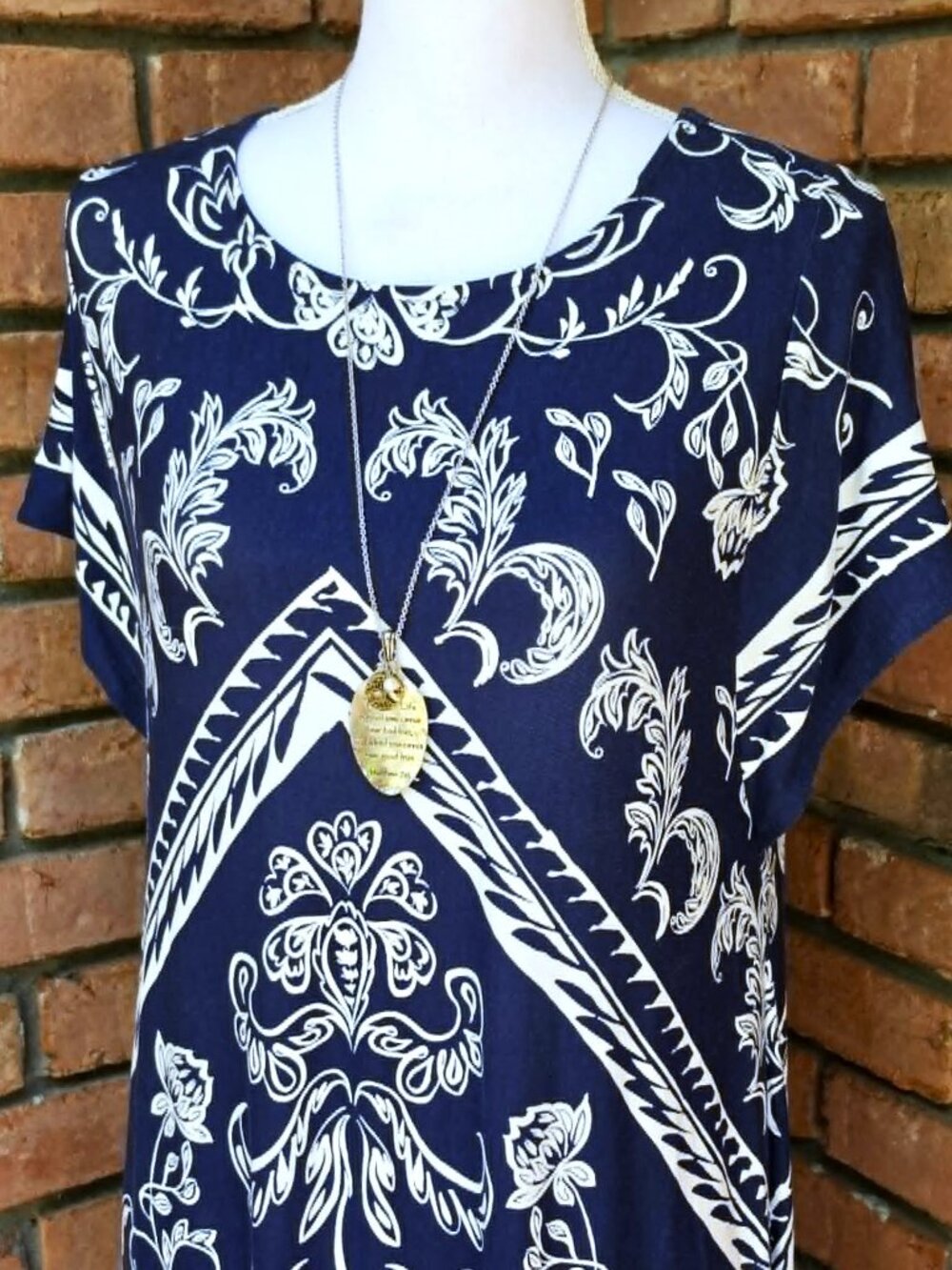 Chico's Brand Midi Dress. Navy Blue and White Floral Scroll Print. Size 0. GUC - Picture 4 of 11